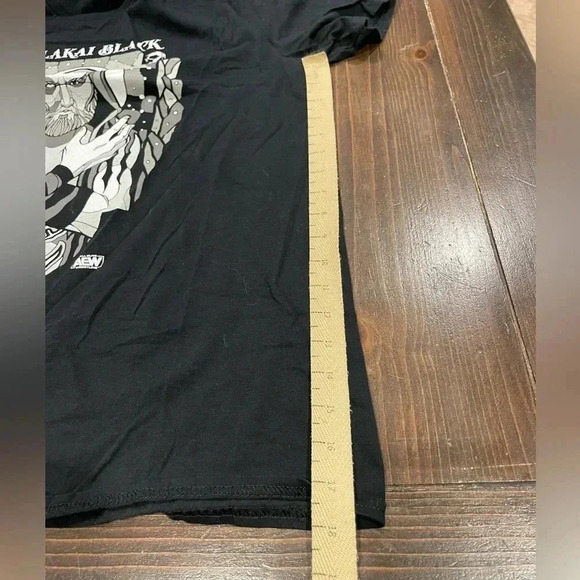 All Elite Wrestling (AEW) Malakai Black Lucha Libre All Elite Exclusive T Shirt - Picture 6 of 6
